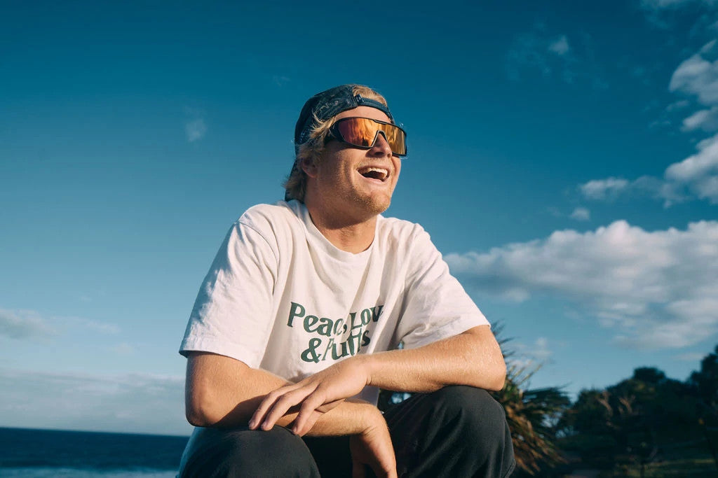 CHASM MATTE BLACK / LL RED ION