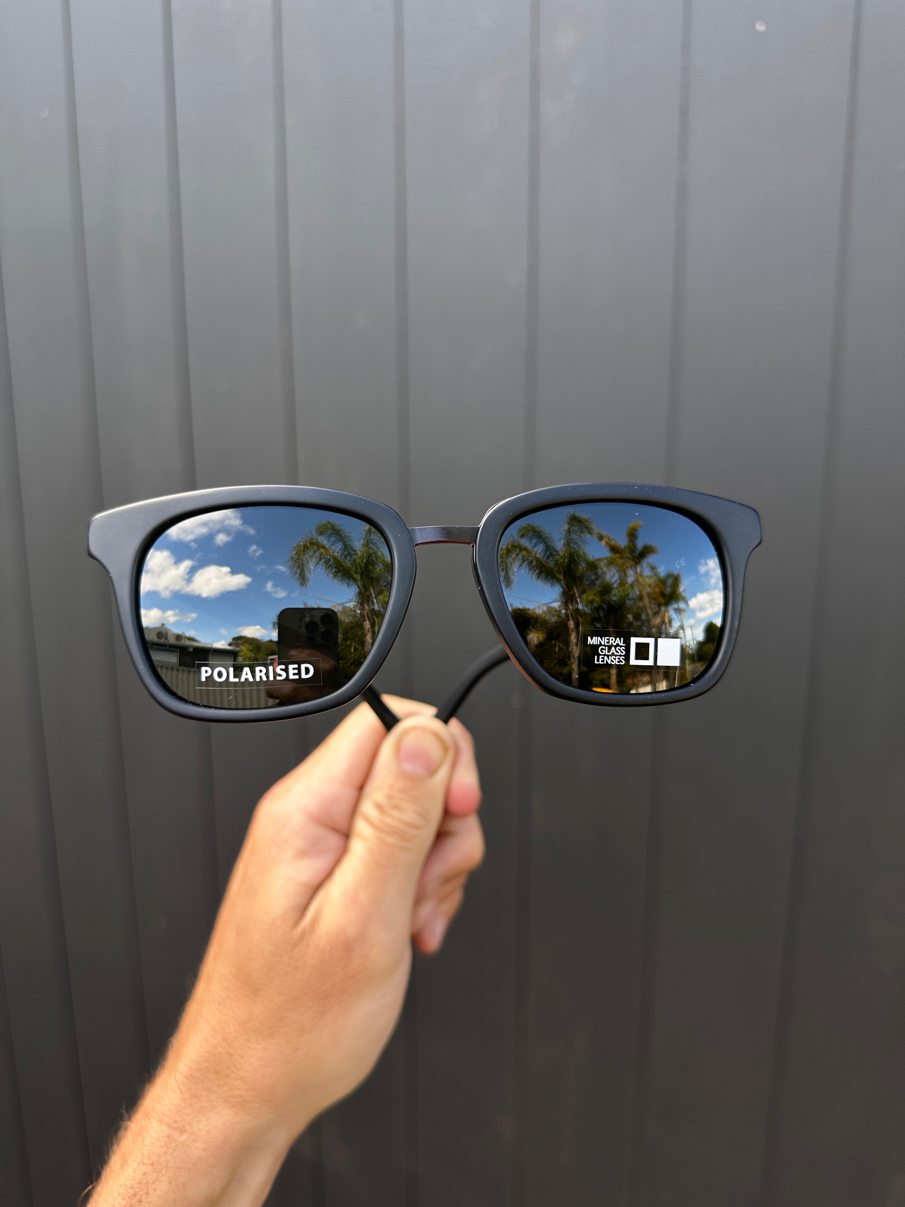 Otis Fiction - Matte Black / Grey Polarised