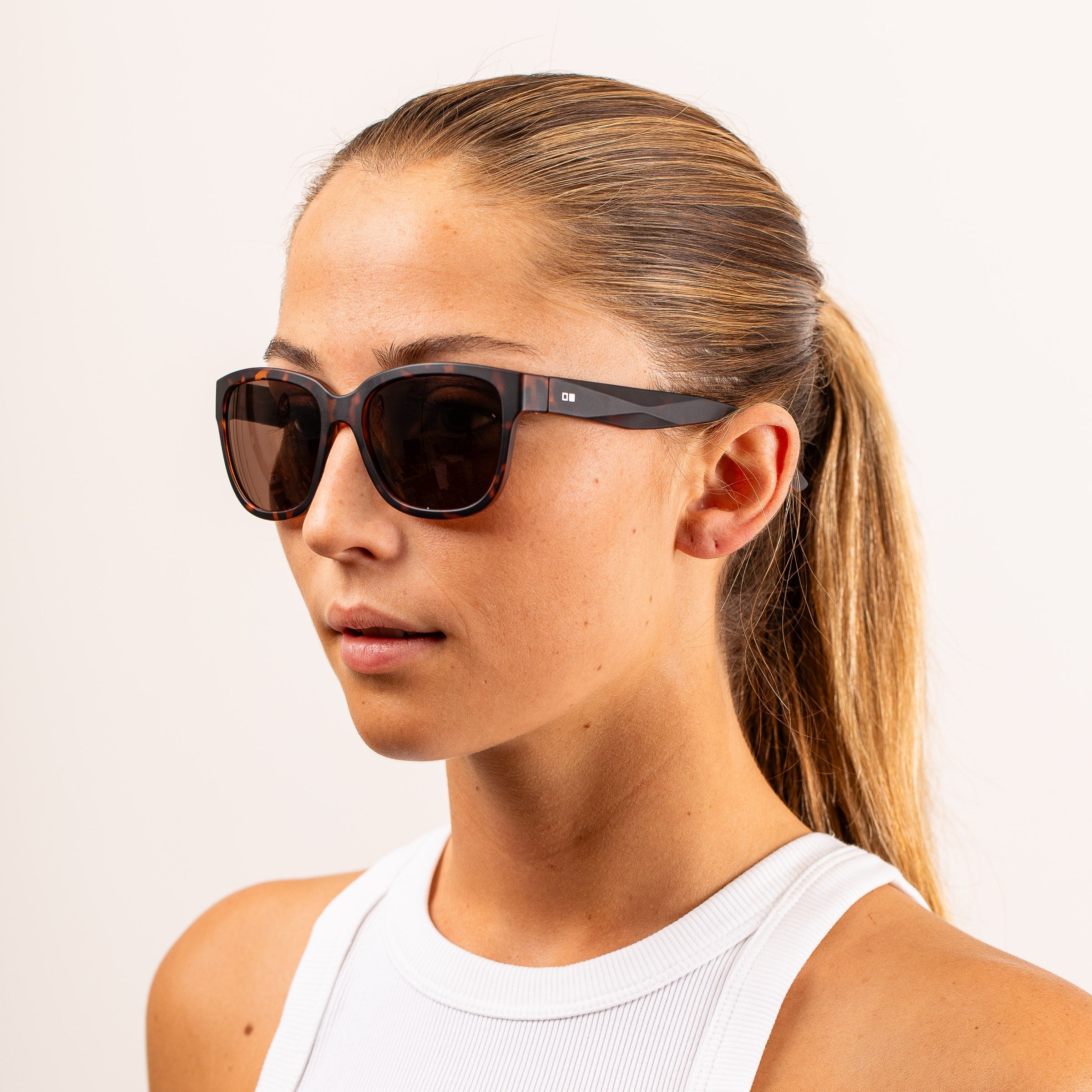 Otis  Odyssey - Black Angora / L.I.T. Grey Polarised