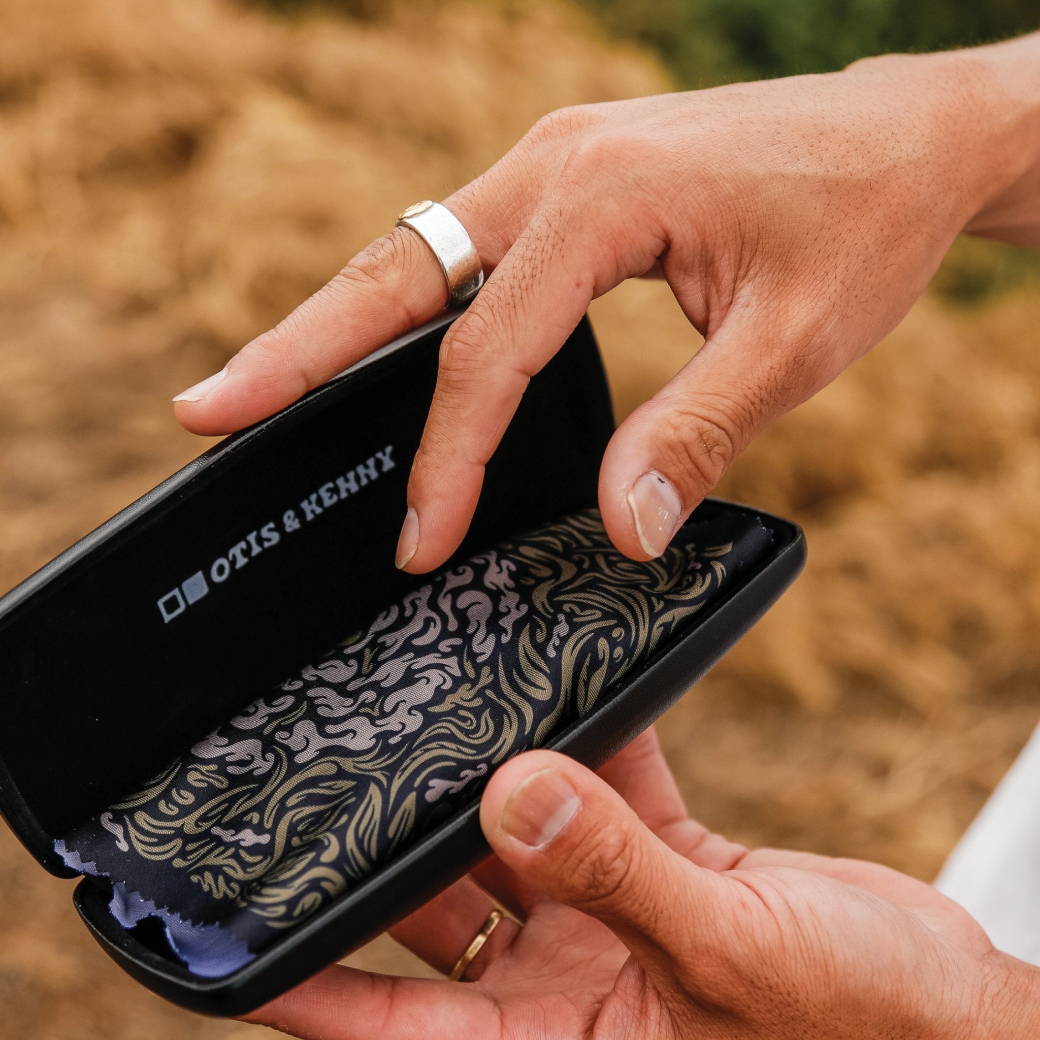 Otis Selena - Eco Black / Blue