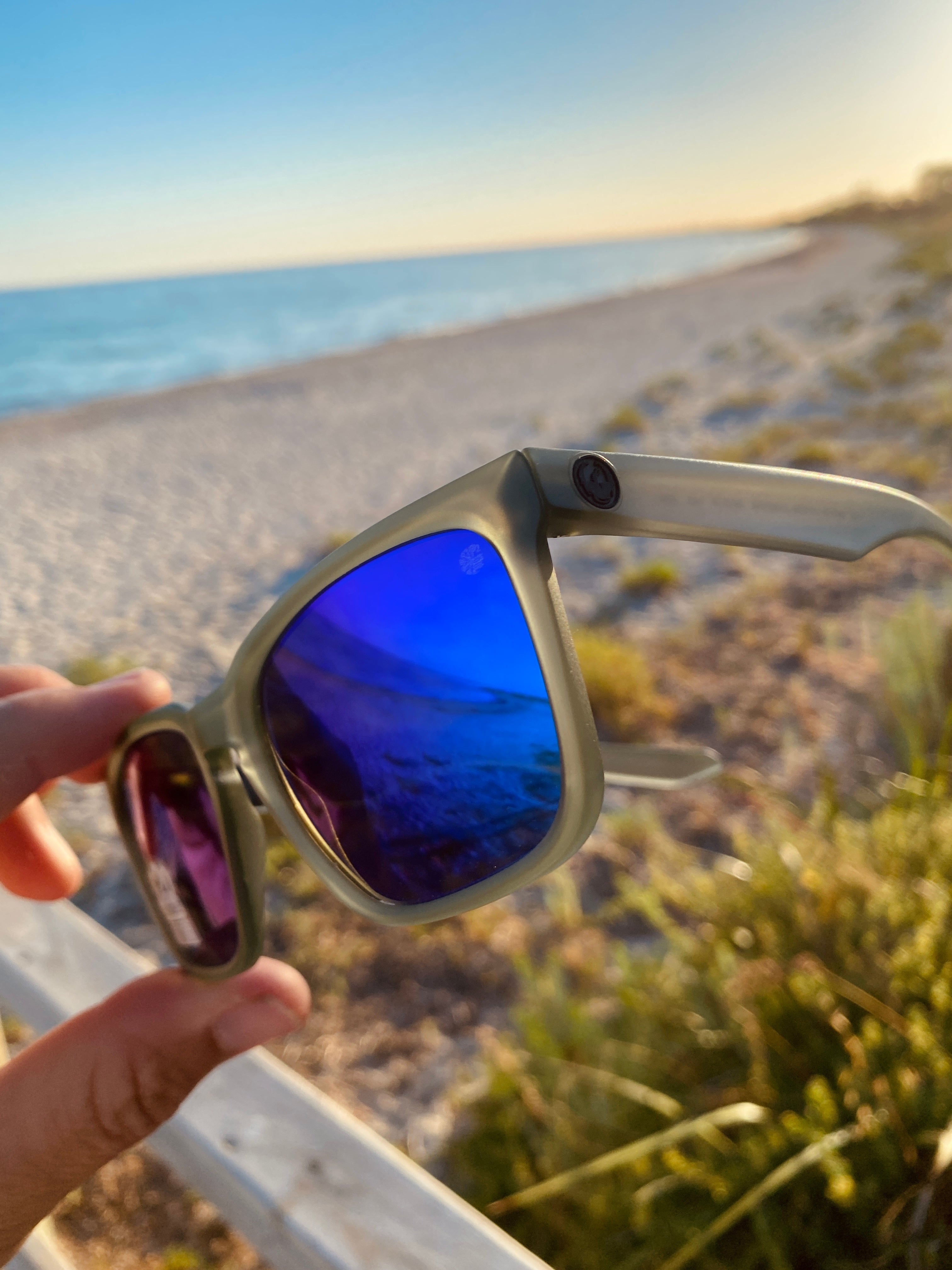 Dragon Baile Matte Crystal H2O/Ll Polarised Shadow Blue Ion Mick Fanning Signature-polarised-886895327909-35075-416-Dragon-Sunnieside