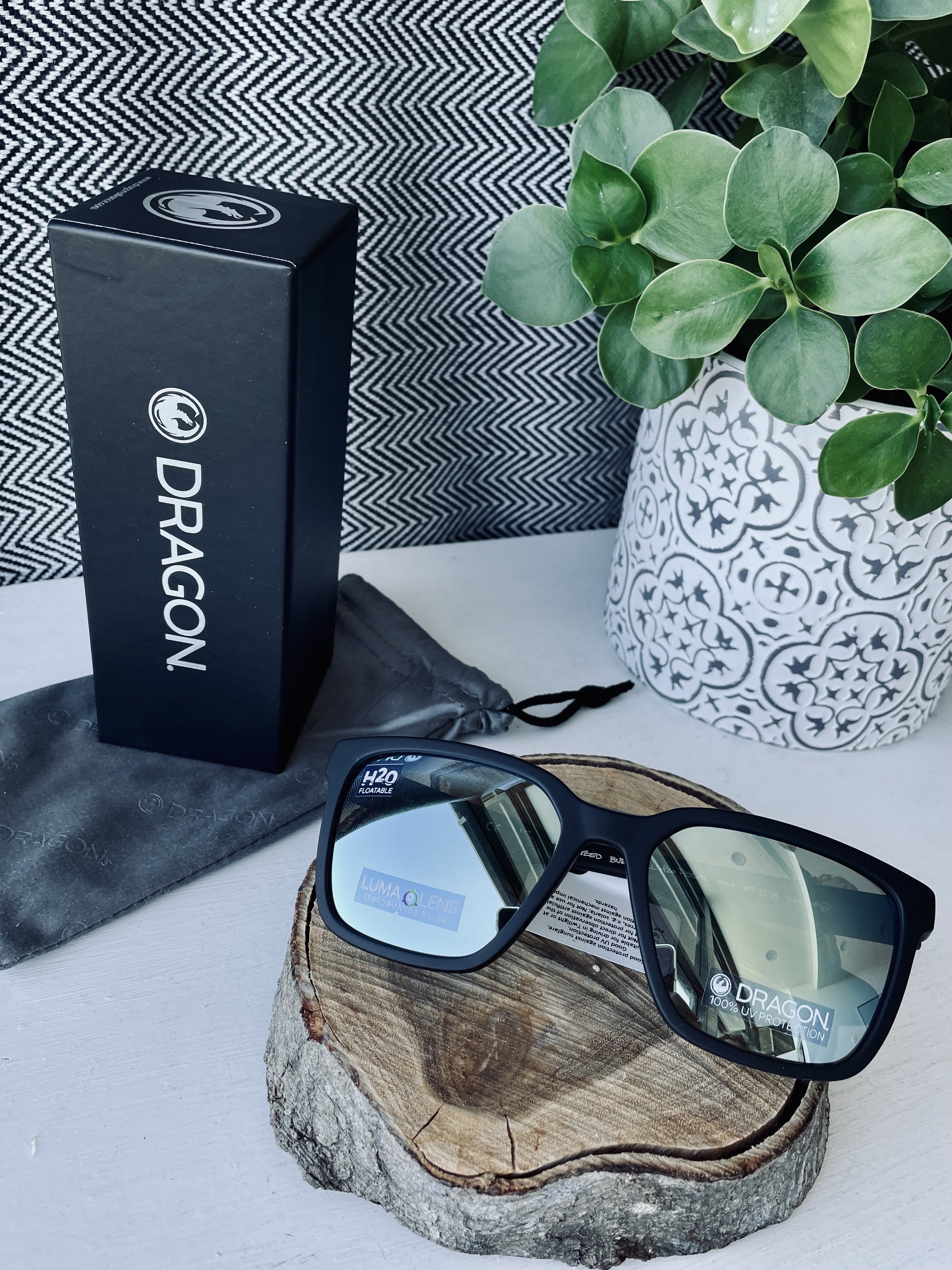 Dragon Burgee H20 Matte Black/Ll Sky Blue Ion Polarised-polarised-886895524841-48079-004-Dragon Alliance-Sunnieside