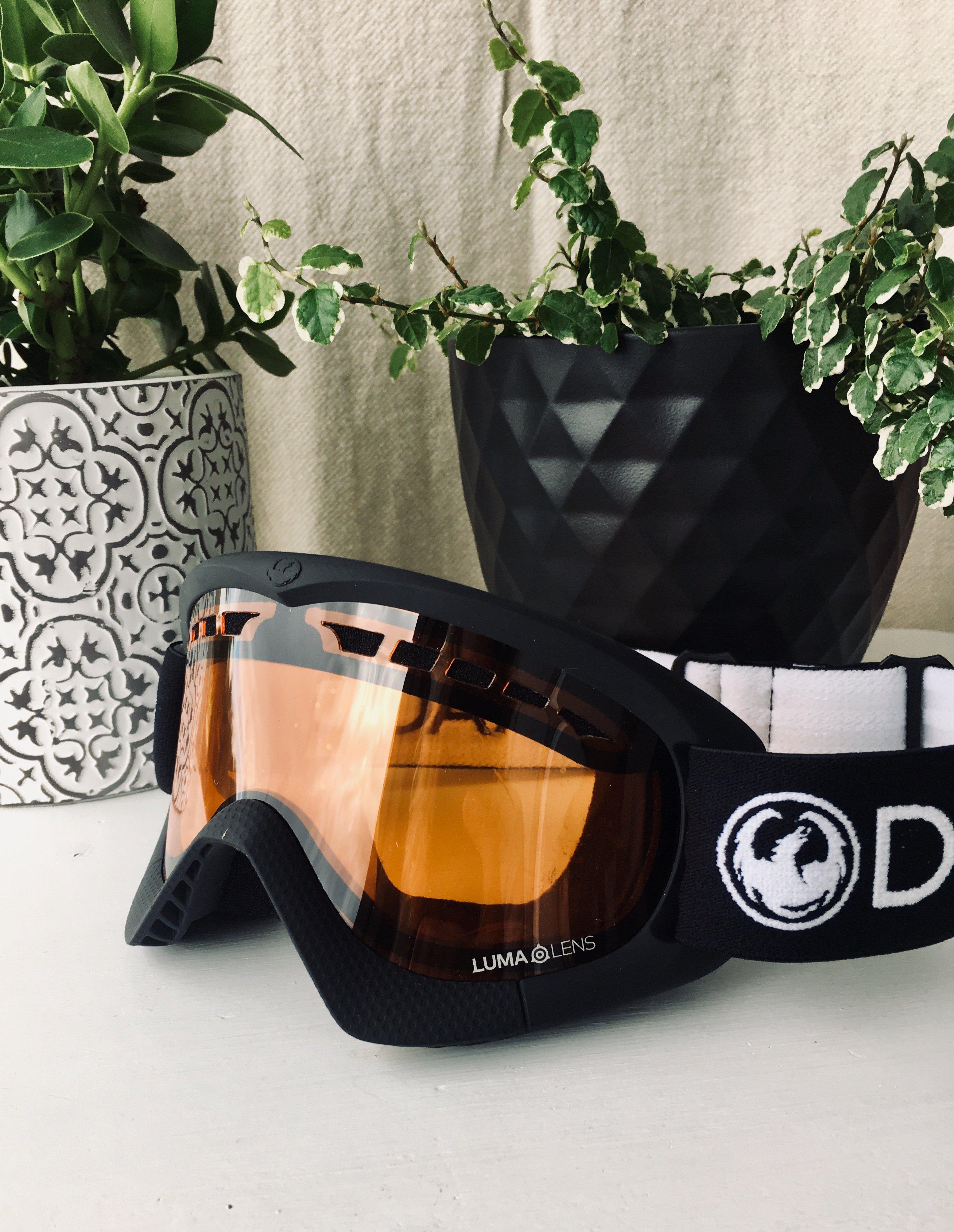 Dragon Dxs Black / Ll Amber-UV400 non-polarised-257916029355-257916029355-Dragon Snow-Sunnieside