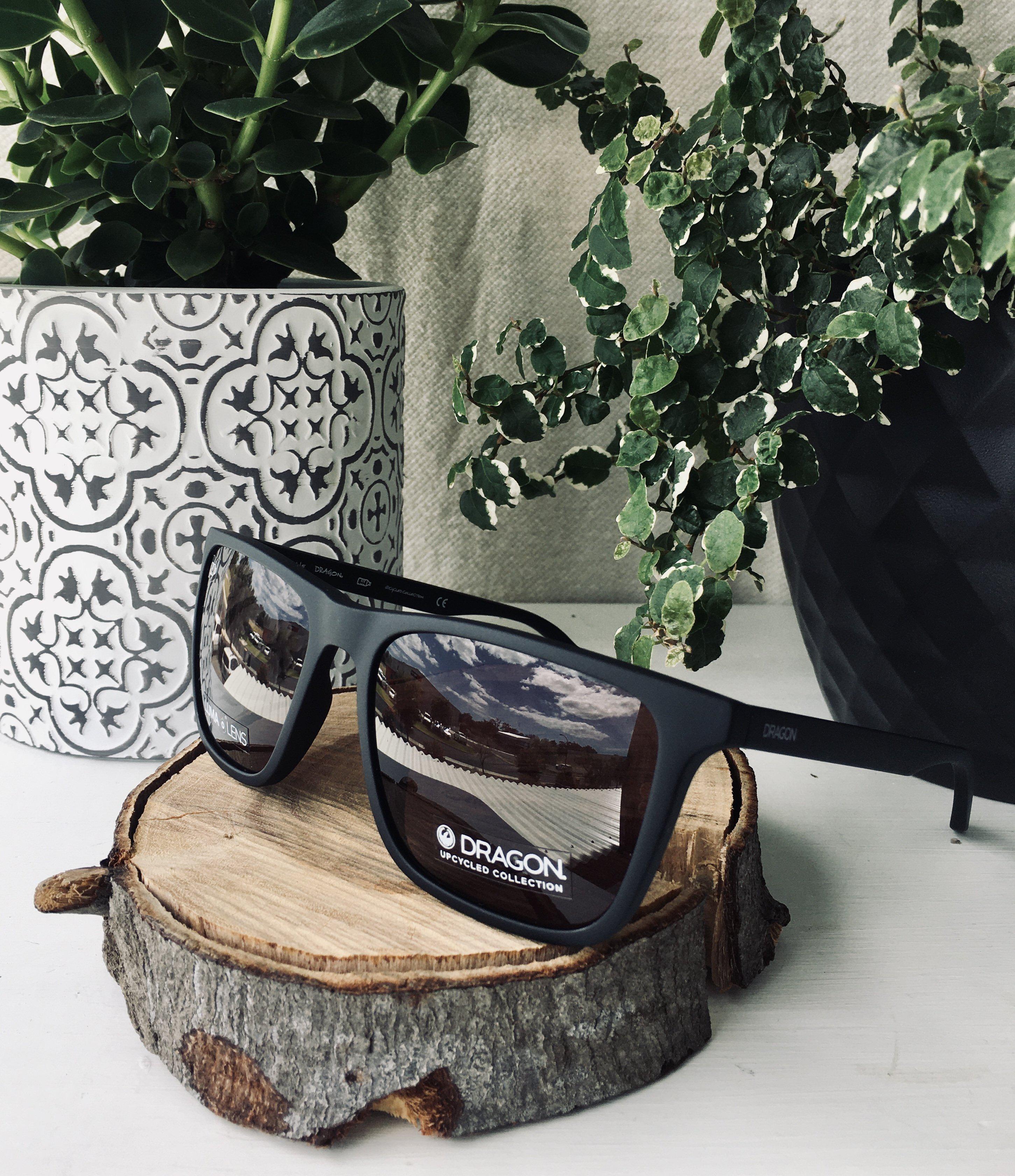 Dragon Renew Upcycled Matte Black/Ll Smoke Polarised-polarised-886895526142-48100-002-Dragon Alliance-Sunnieside