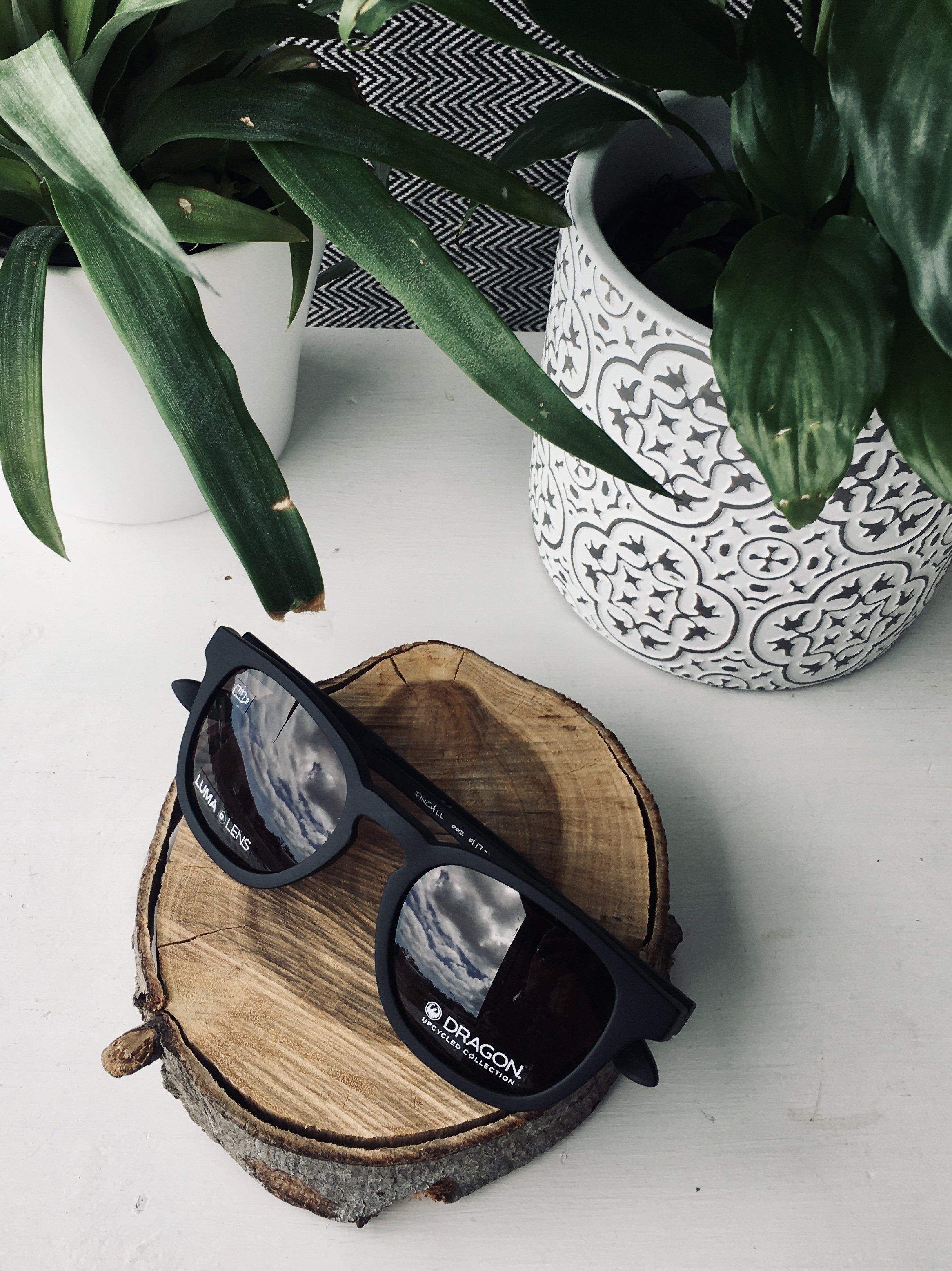 Dragon Upcycled Finch Matte Black/Ll Smoke-UV400 non-polarised-46677-002-Dragon Alliance-Sunnieside