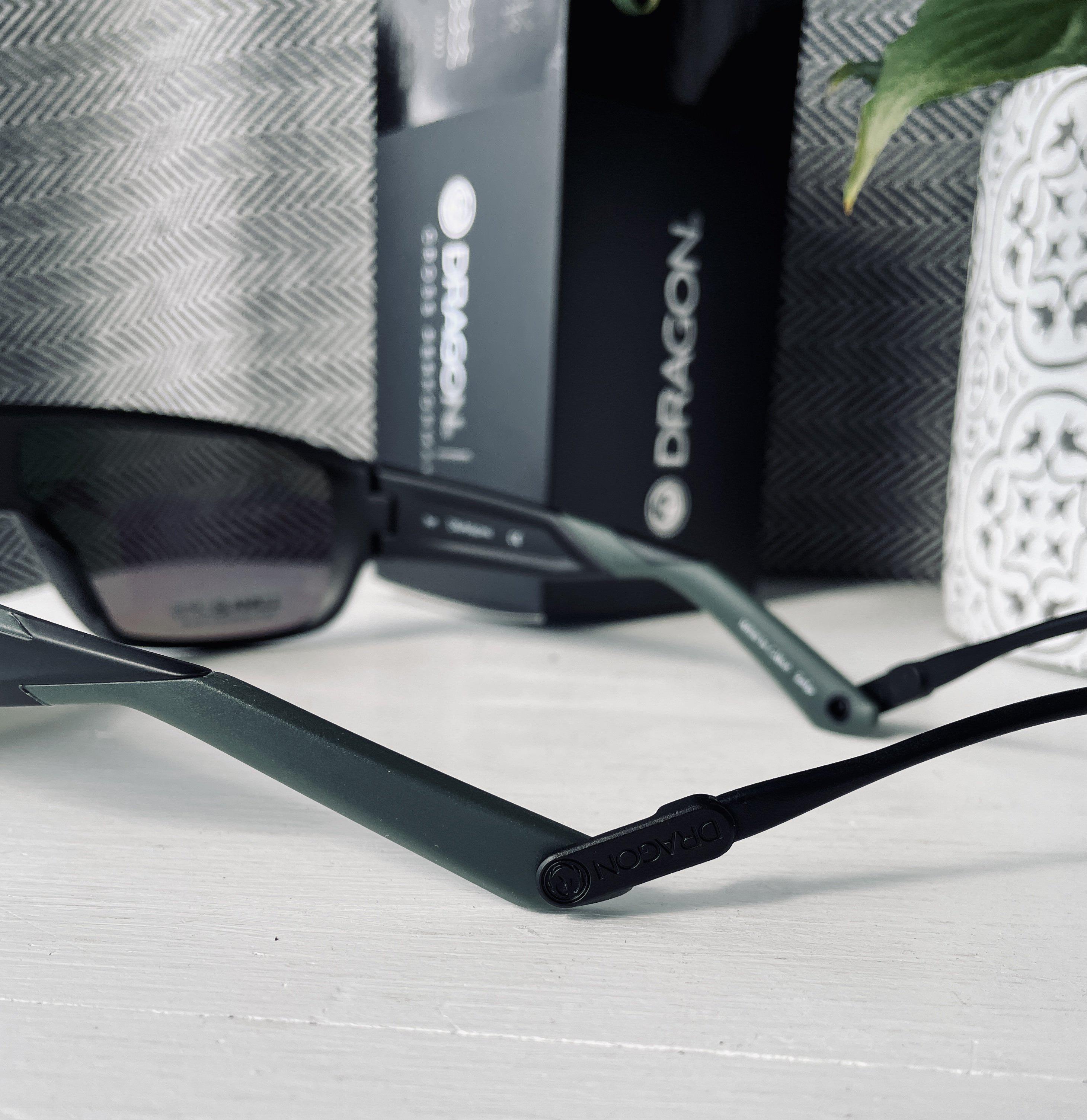 Dragon Vessel X H2O Matte Black/Ll Green Ion Polarised-polarised-886895478984-45016-045-Dragon Alliance-Sunnieside