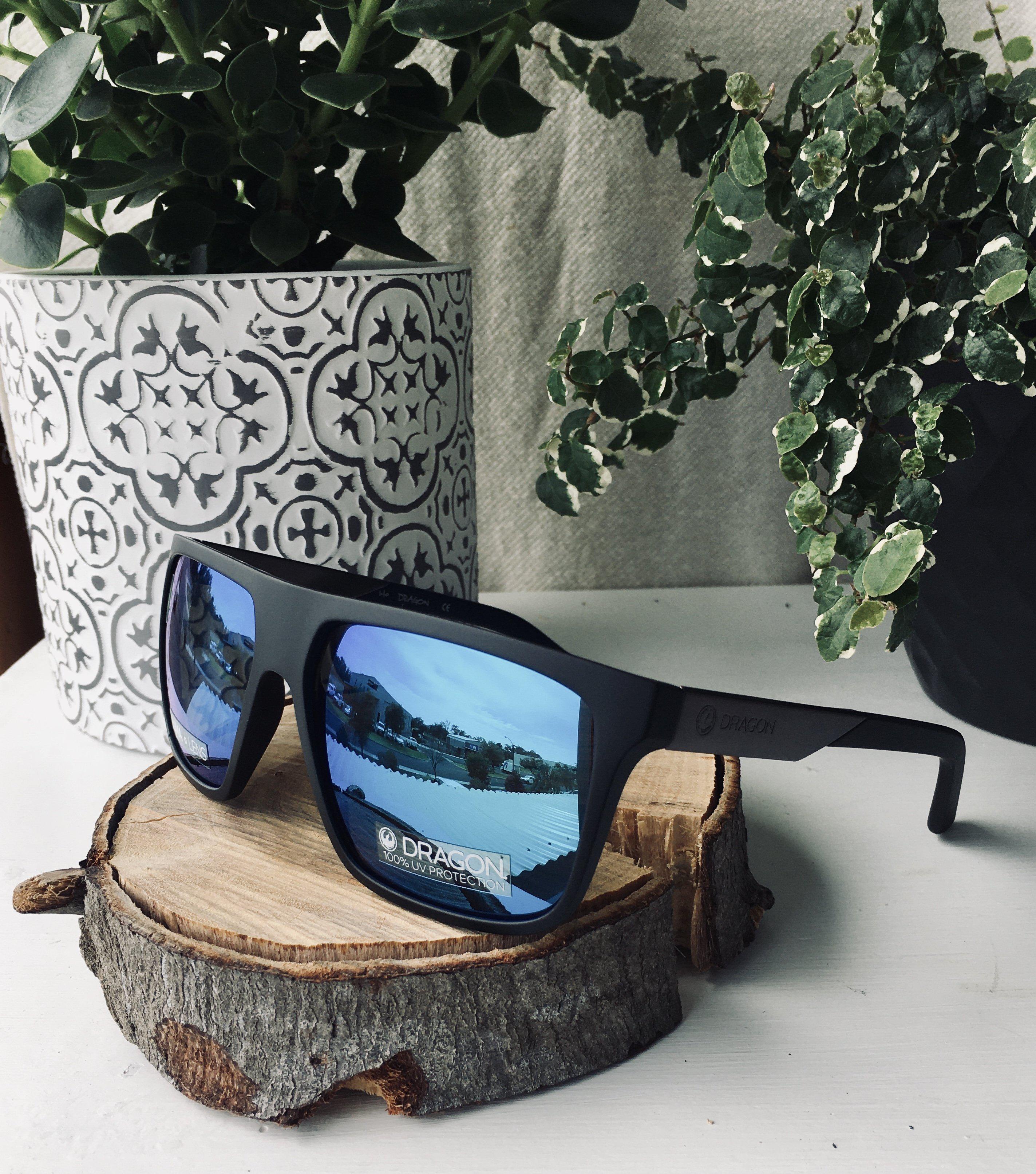 Dragon Vinyl Matte Black/Ll Blue Ion-UV400 non-polarised-886895479813-45037-003-Dragon Alliance-Sunnieside