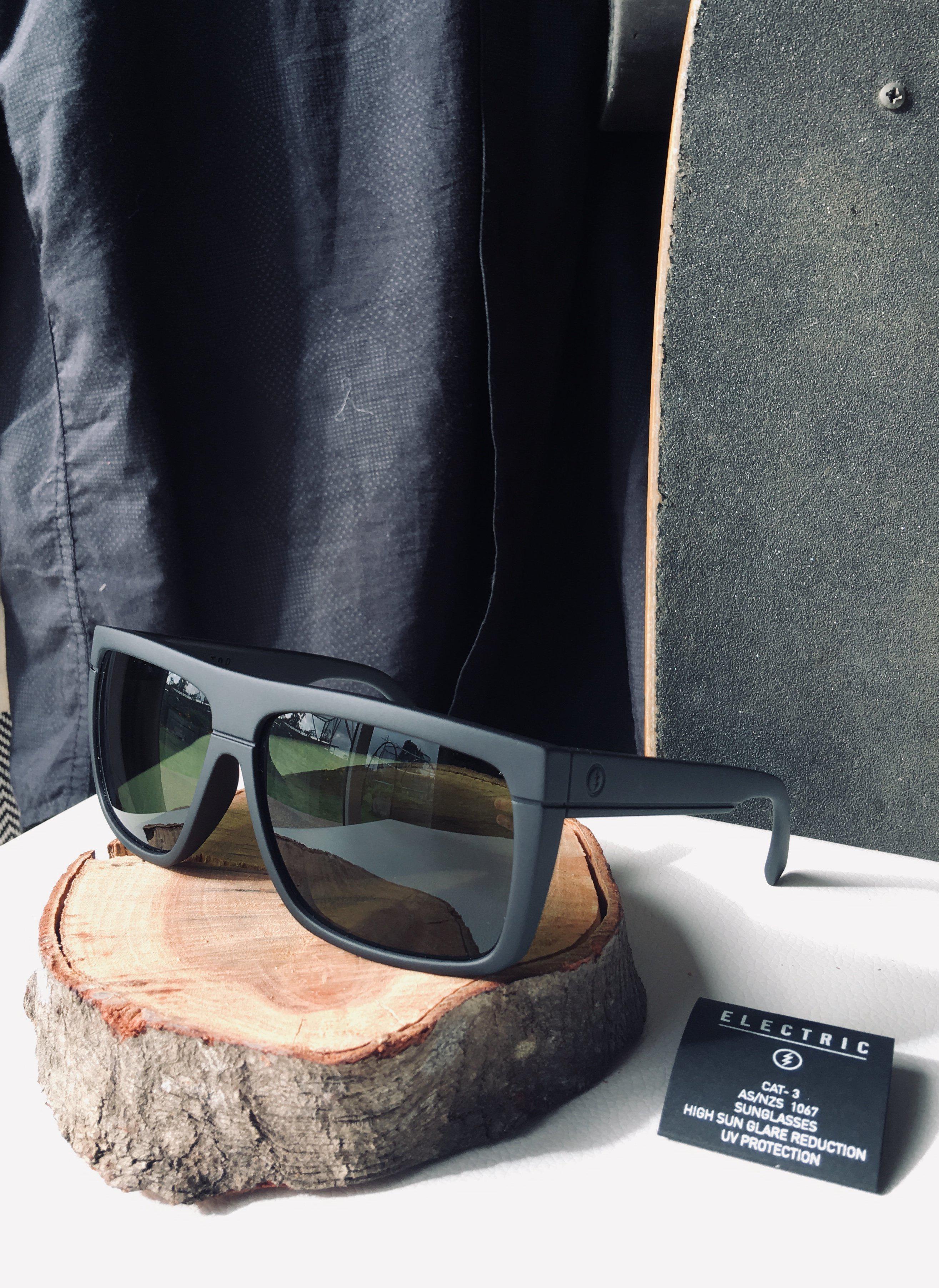 Electric Black Top Matte Black/Omh Grey-UV400 non-polarised-884932250678-EE12801020-Electric-Sunnieside
