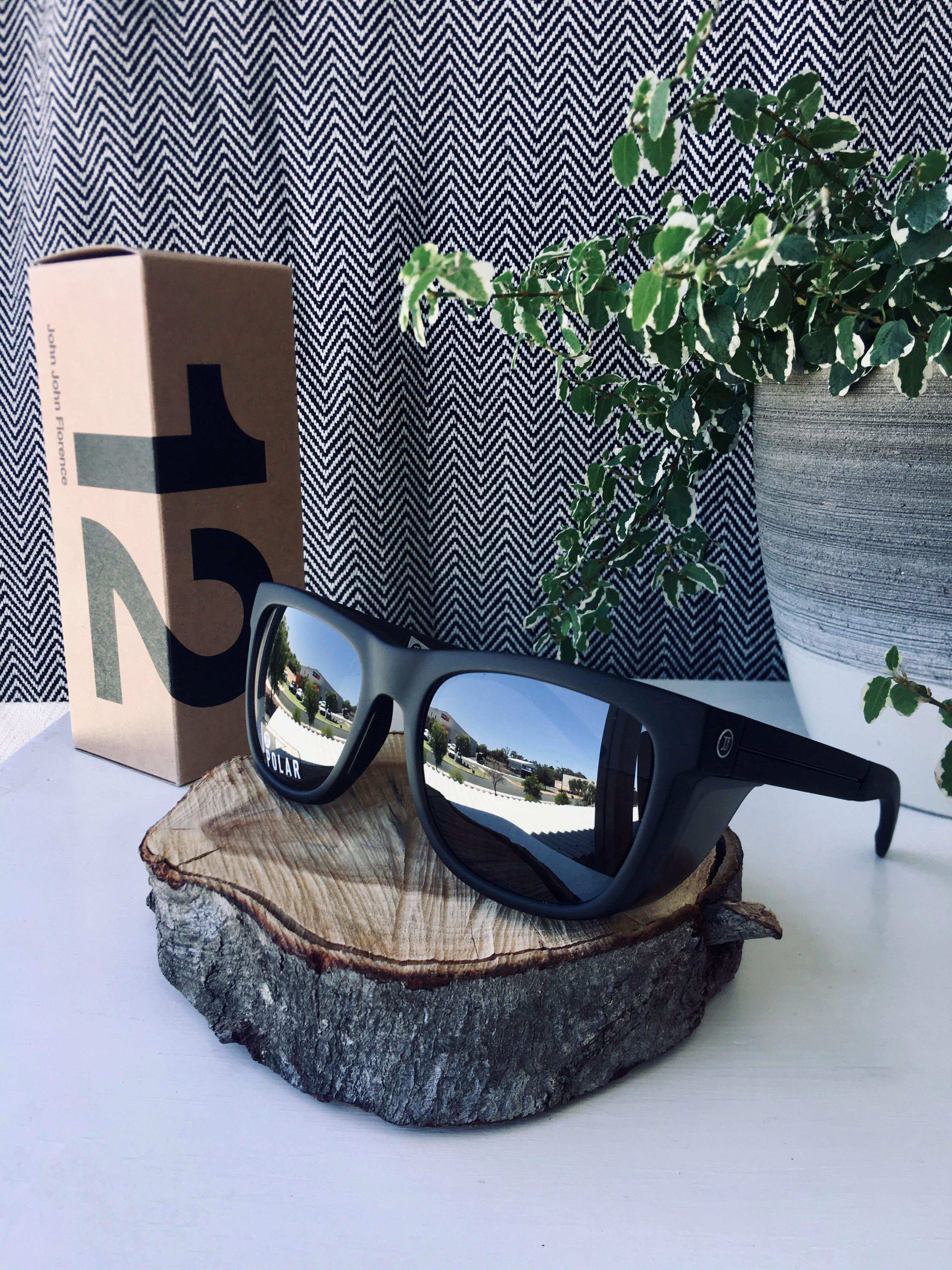 Electric Jjf12 Dark Smoke Silver Polarised Pro-polarised-884932367192-EE18967964-Electric-Sunnieside