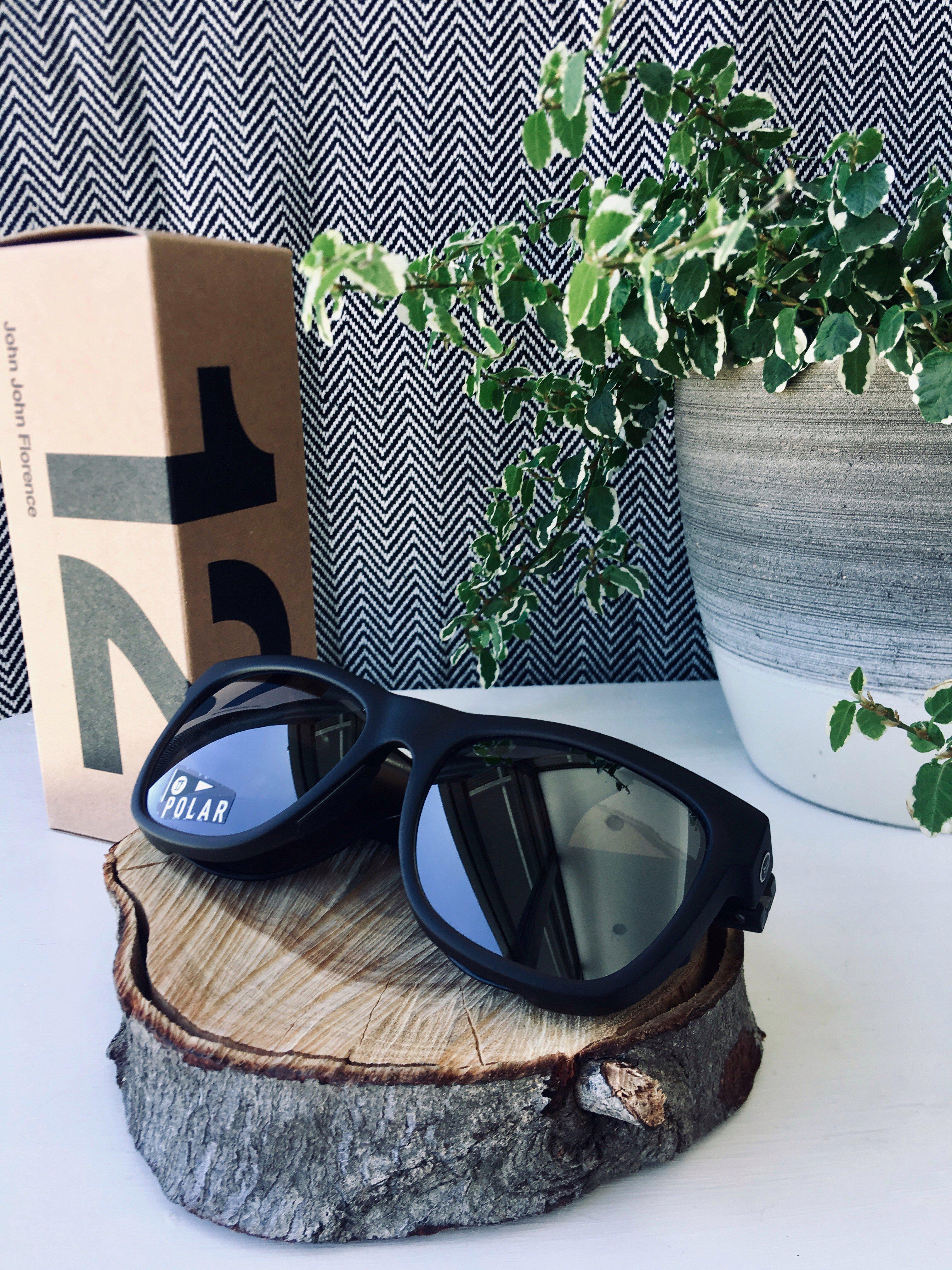 Electric Jjf12 Dark Smoke Silver Polarised Pro-polarised-884932367192-EE18967964-Electric-Sunnieside