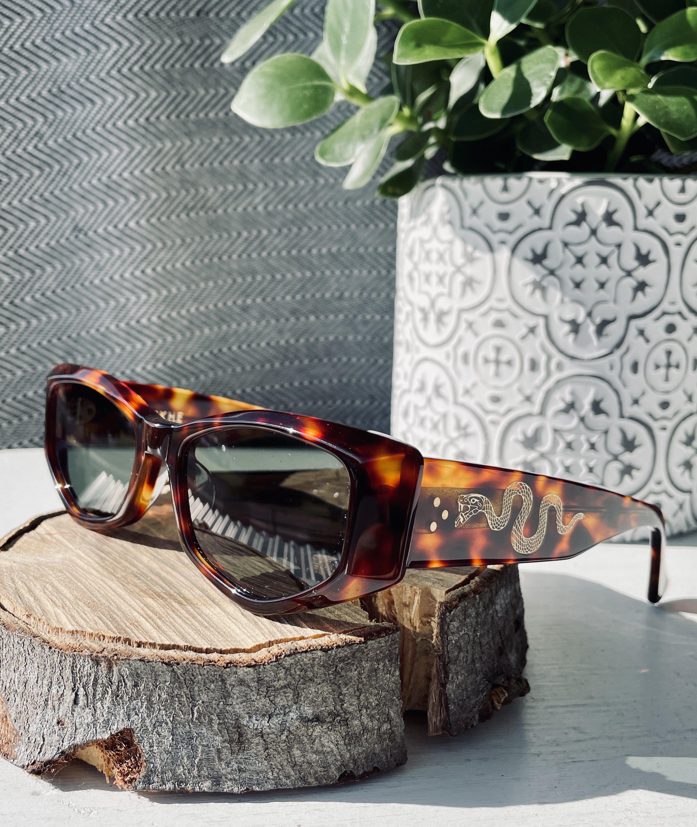 Epokhe Guilty Tortoise Polished/Green-UV400 non-polarised-9353311001626-1025-TORPOGRN-Epokhe-Sunnieside
