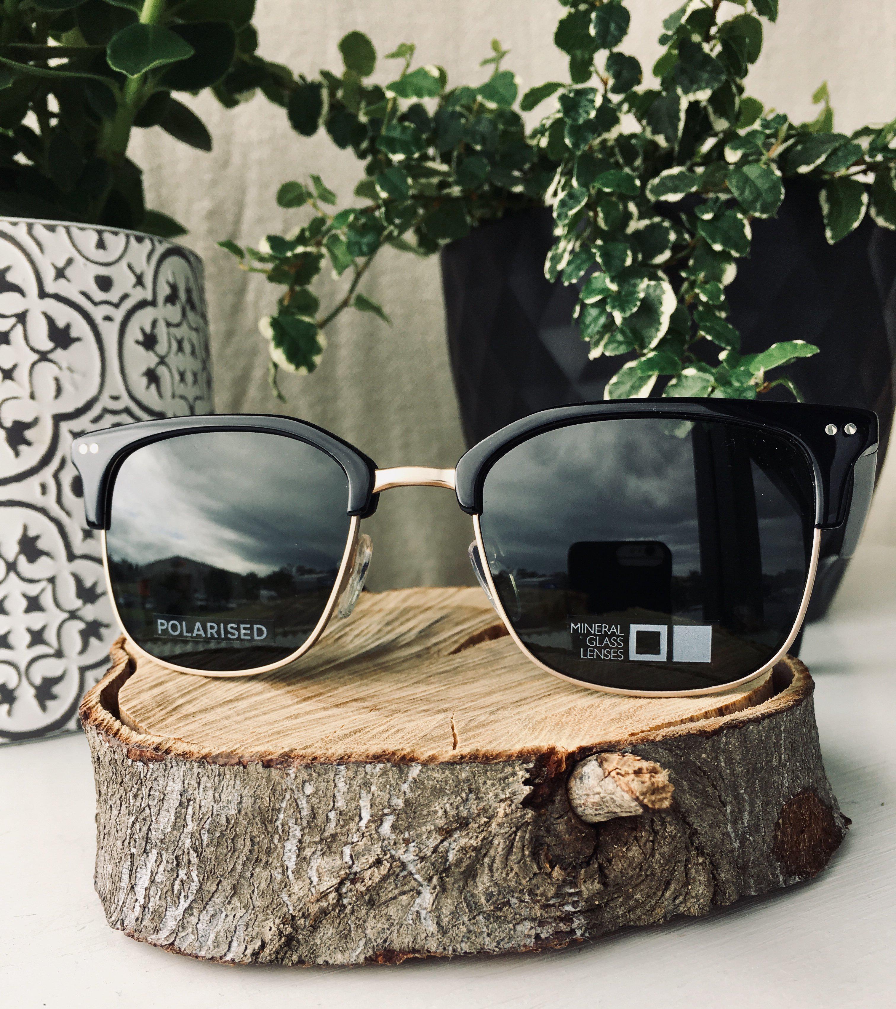 Otis 100 Club Black/Brushed Gold/Grey Polarised-polarised-9339740042720-125-2001P-Otis Eyewear-Sunnieside