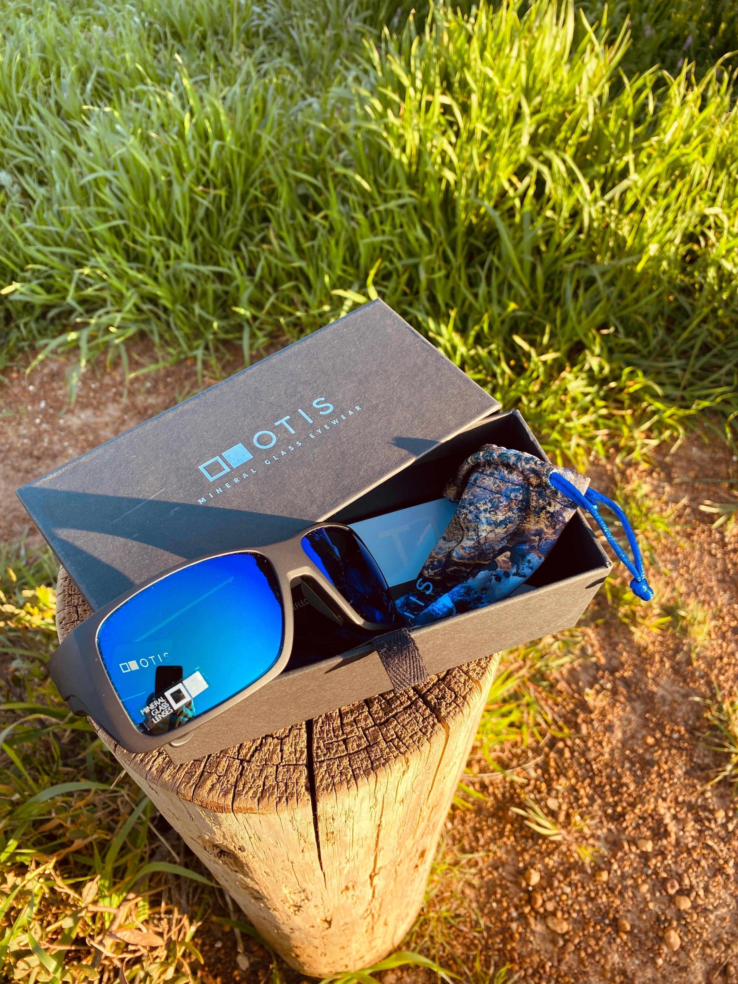 Otis Coastin Matte Dark Smoke Mirror Blue-UV400 non-polarised-9339740043390-139-2003_X-OTIS-Sunnieside