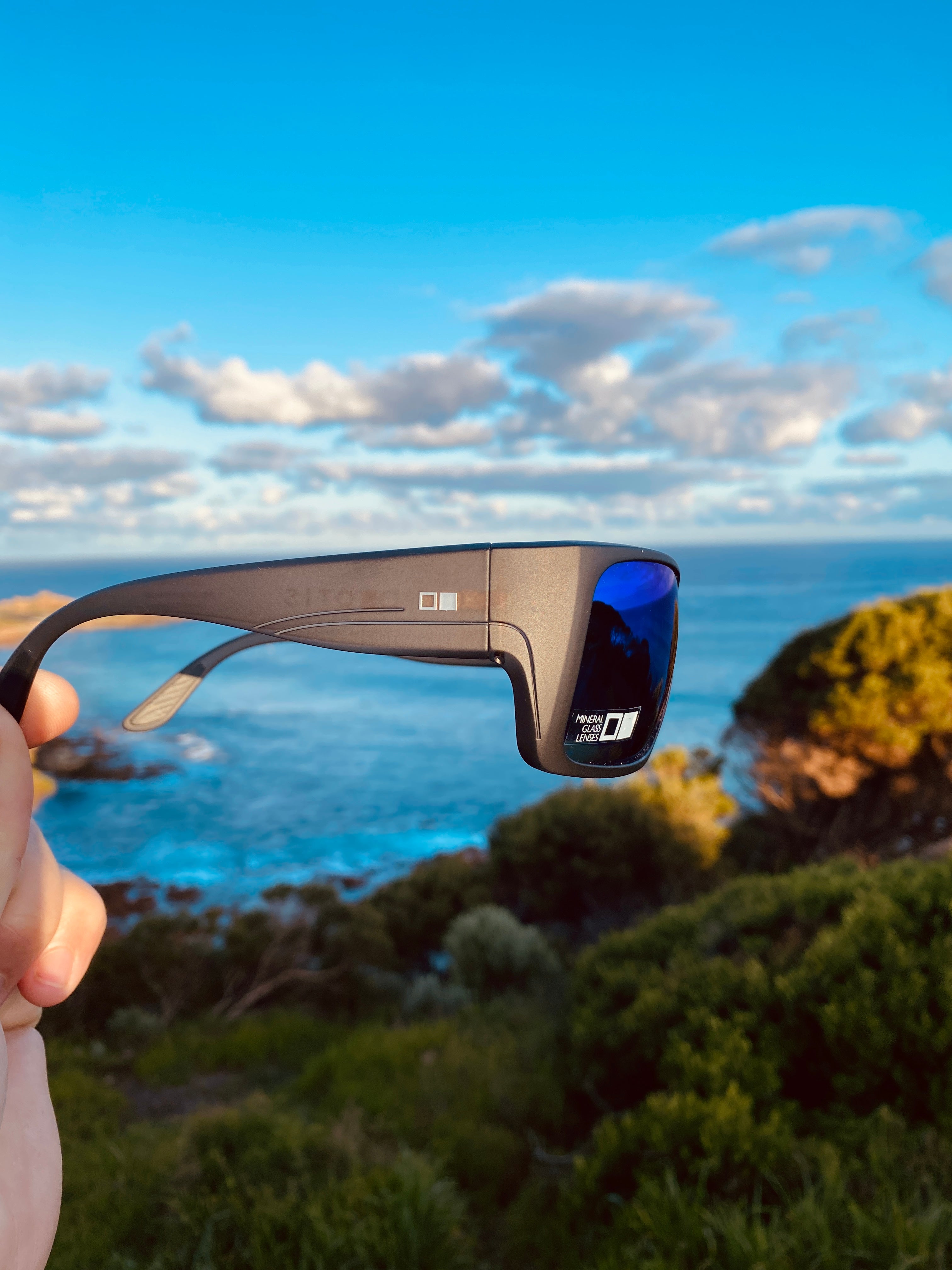 Otis Coastin Matte Dark Smoke Mirror Blue-UV400 non-polarised-9339740043390-139-2003_X-OTIS-Sunnieside