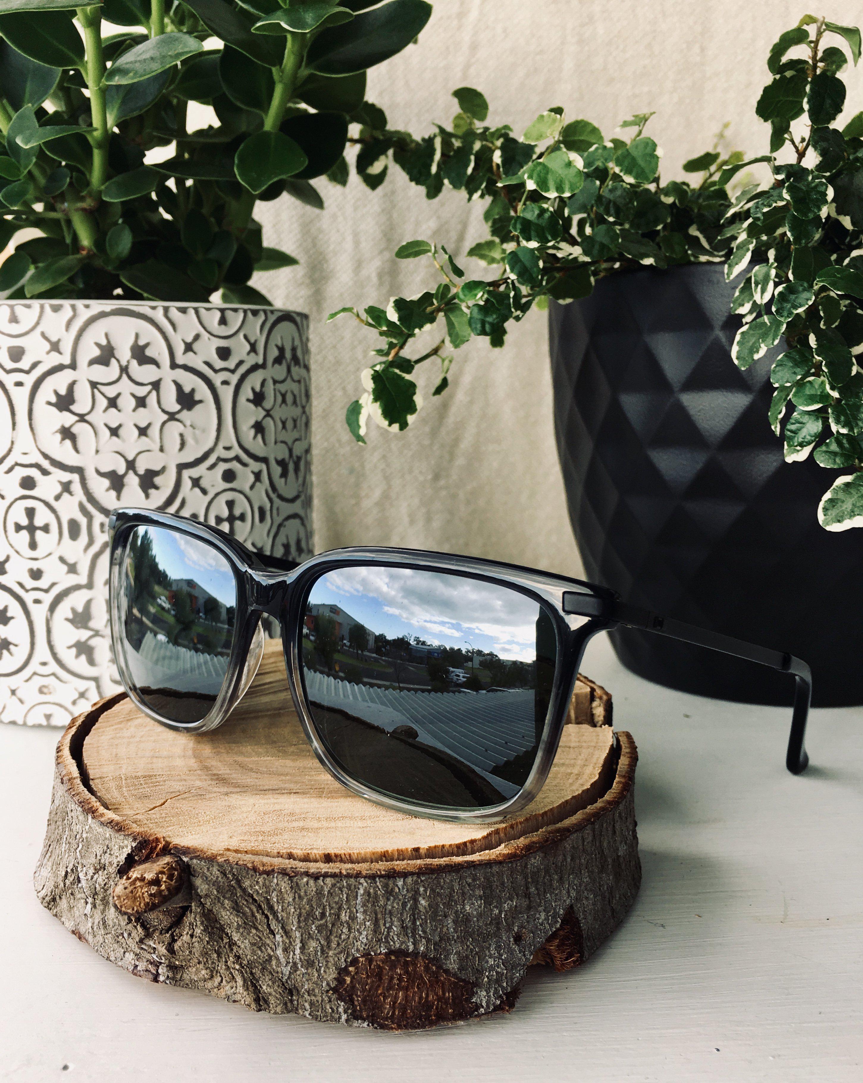Otis Crossroads Smoke Gradient/Flash Mirror Grey Polarised-polarised-9339740042744-19-2001P-Otis Eyewear-Sunnieside