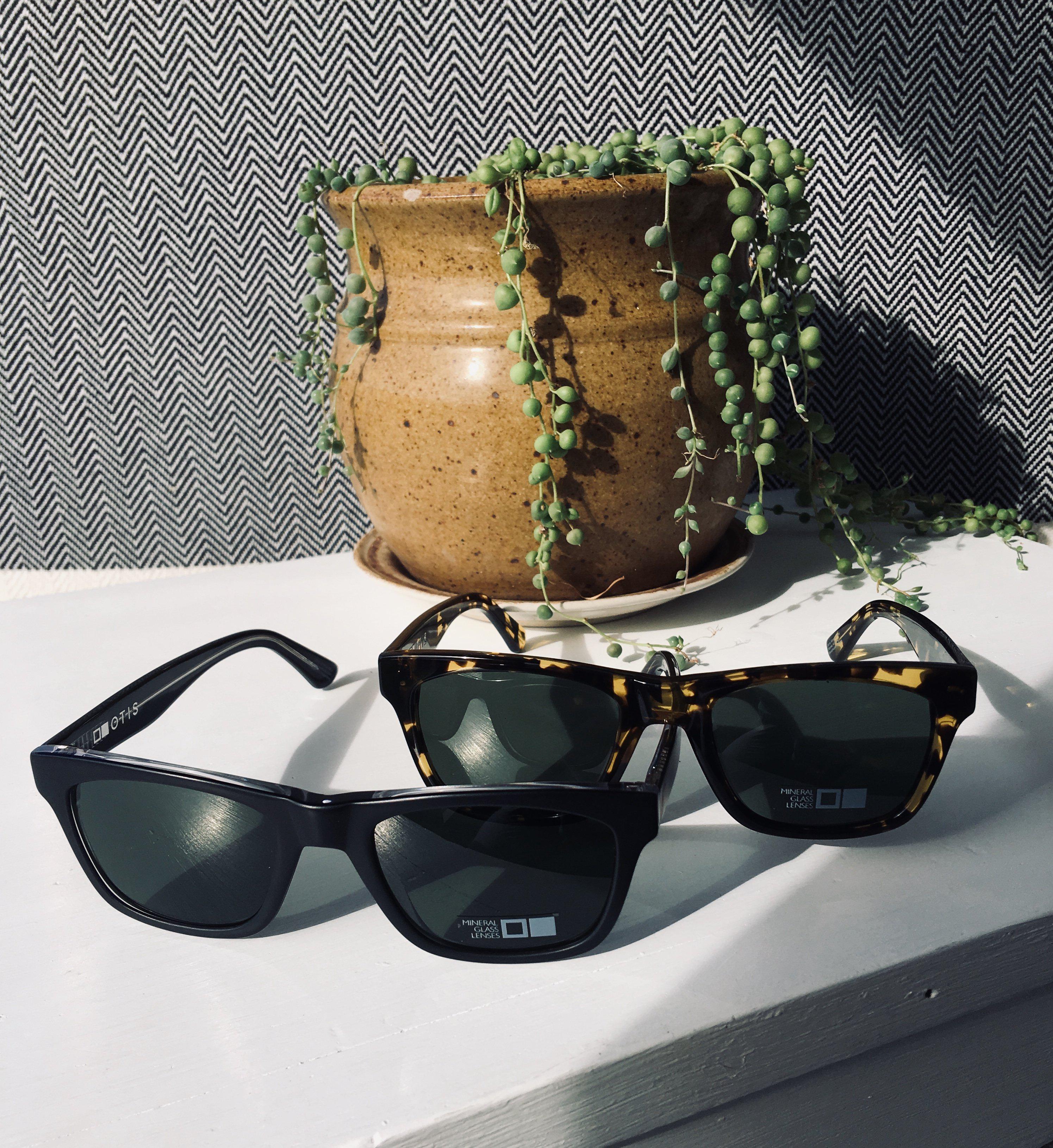 Otis Hawton Matte Black - Clear Inside Laminate-UV400 non-polarised-126-1903-OTIS-Sunnieside