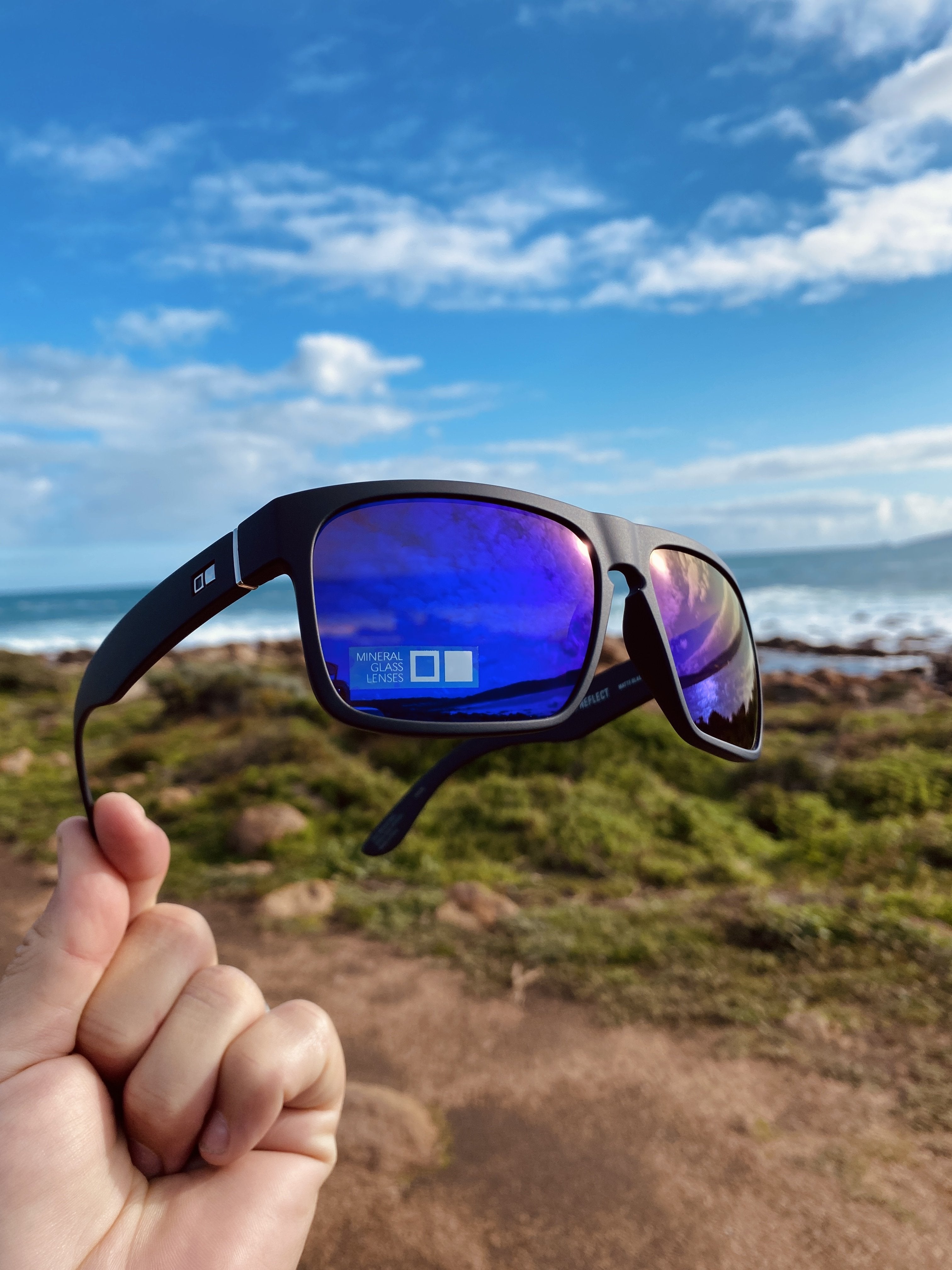 Otis Last Night Matte Black Violet-UV400 non-polarised-18-1901-OTIS-Sunnieside
