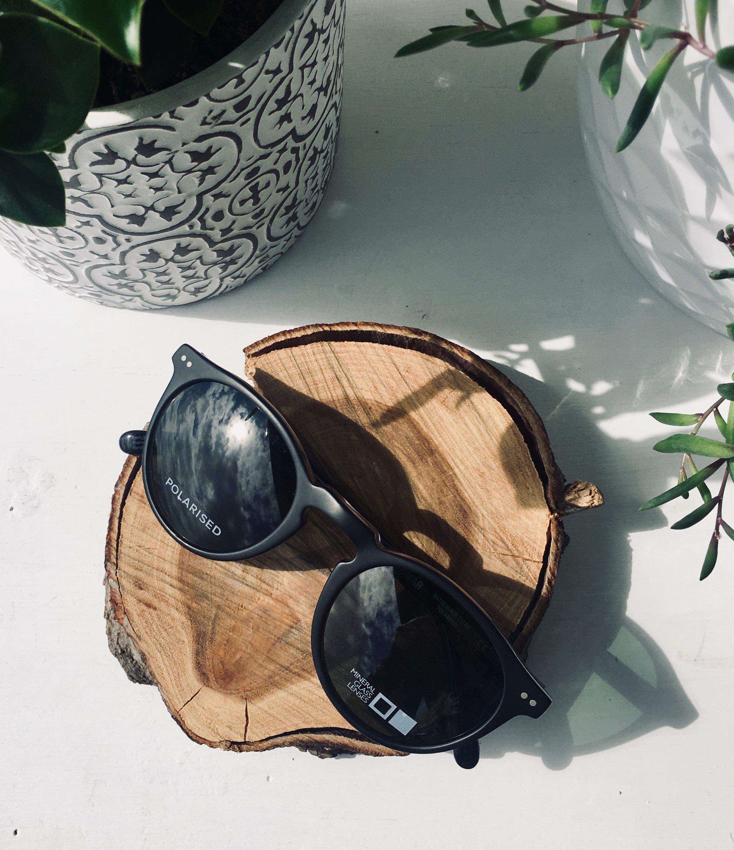 Otis Omar Satin Black Clear/Grey Polarised-polarised-9339740043444-26-2001P-Otis Eyewear-Sunnieside