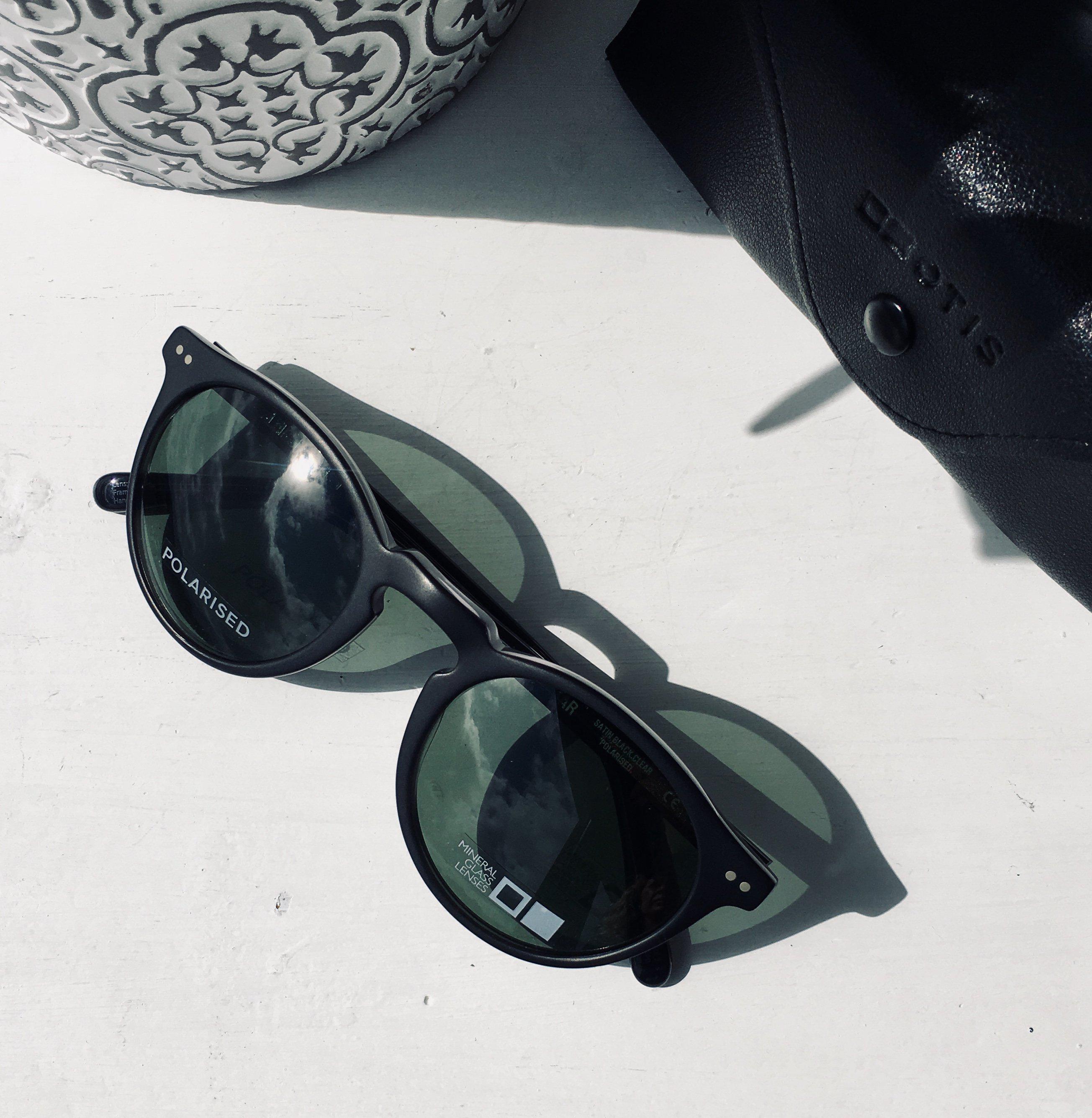 Otis Omar Satin Black Clear/Grey Polarised-polarised-9339740043444-26-2001P-Otis Eyewear-Sunnieside