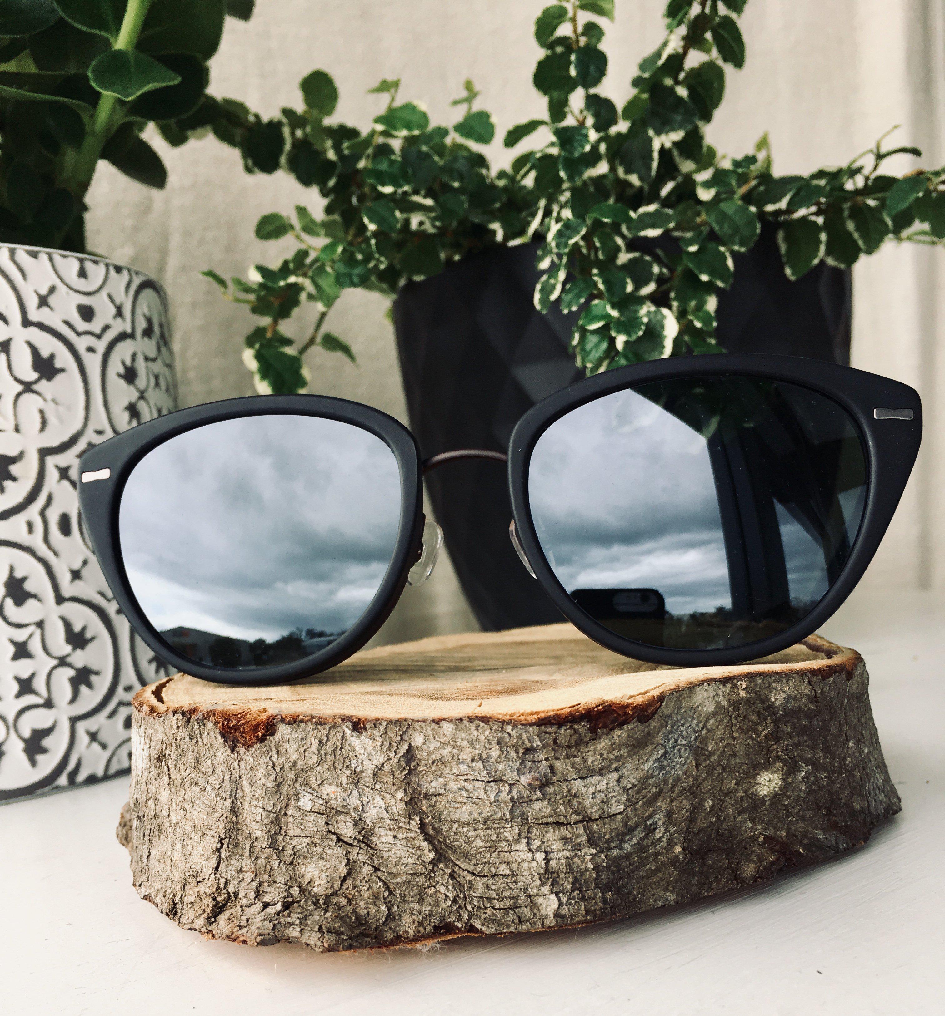 Otis Scarlett Reflect Matte Black/Flash Mirror Grey-UV400 non-polarised-9339740043499-133-2003-OTIS-Sunnieside