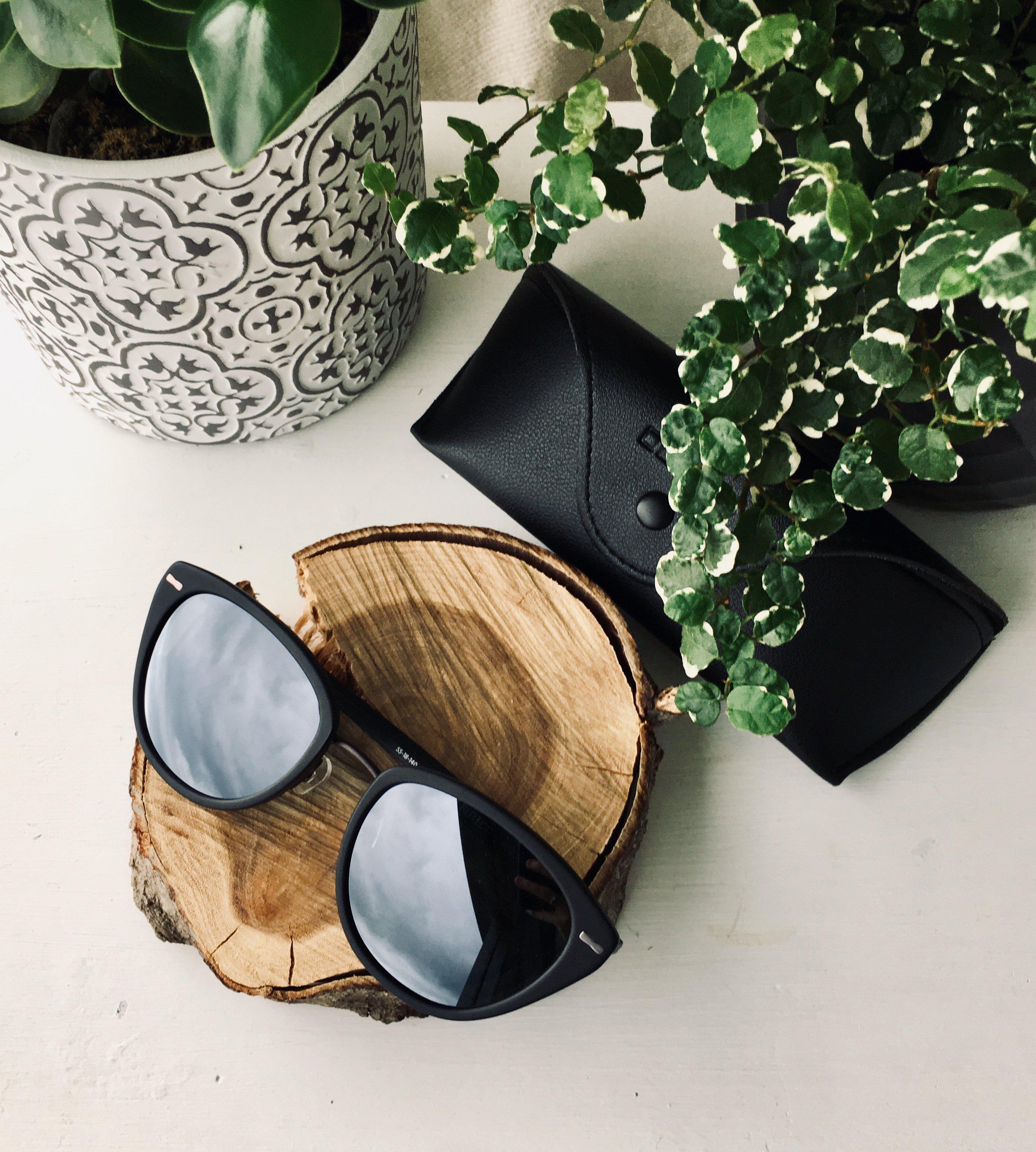 Otis Scarlett Reflect Matte Black/Flash Mirror Grey-UV400 non-polarised-9339740043499-133-2003-OTIS-Sunnieside