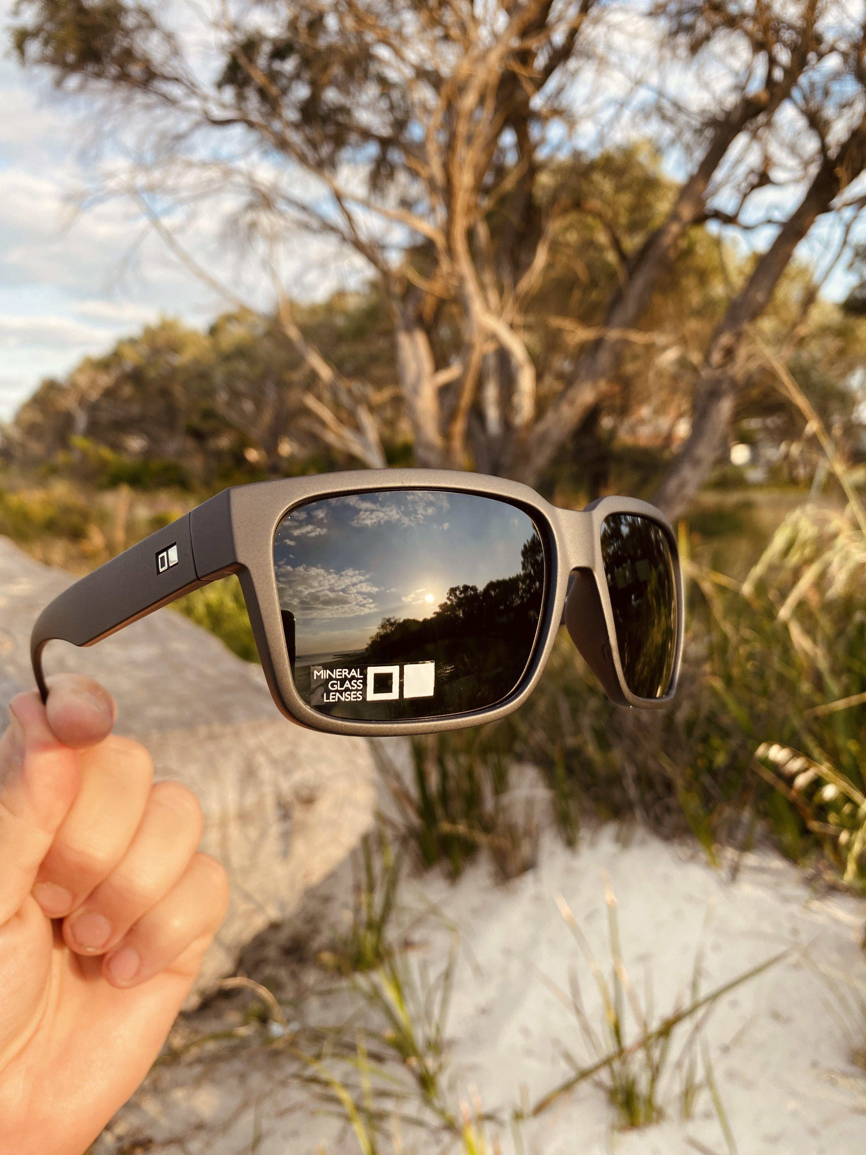 Otis The Double Matte Black/Grey-UV400 non-polarised-120-1901-OTIS-Sunnieside