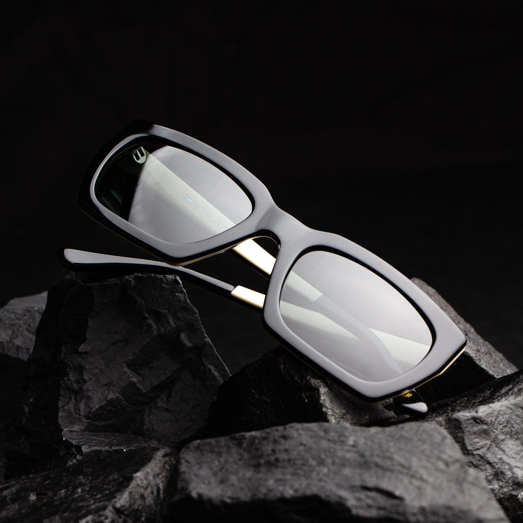 Otis Valentine Black Ivory/Smokey Blue-UV400 non-polarised-9339740048159-159-2101-IC-Otis Eyewear-Sunnieside