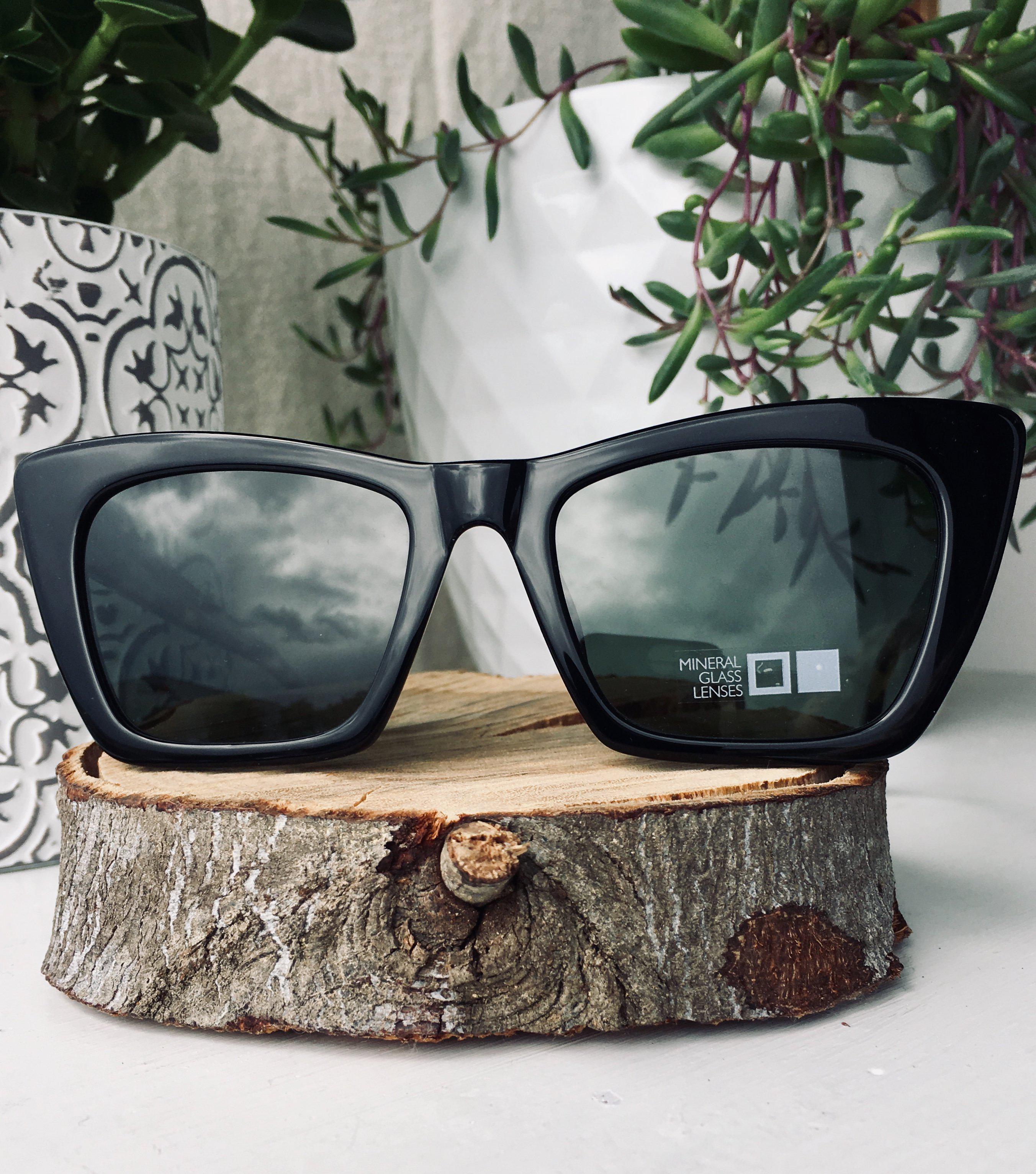 Otis Vixen Black Dark Tort/Grey-UV400 non-polarised-9339740043567-131-2004-IC-Otis Eyewear-Sunnieside