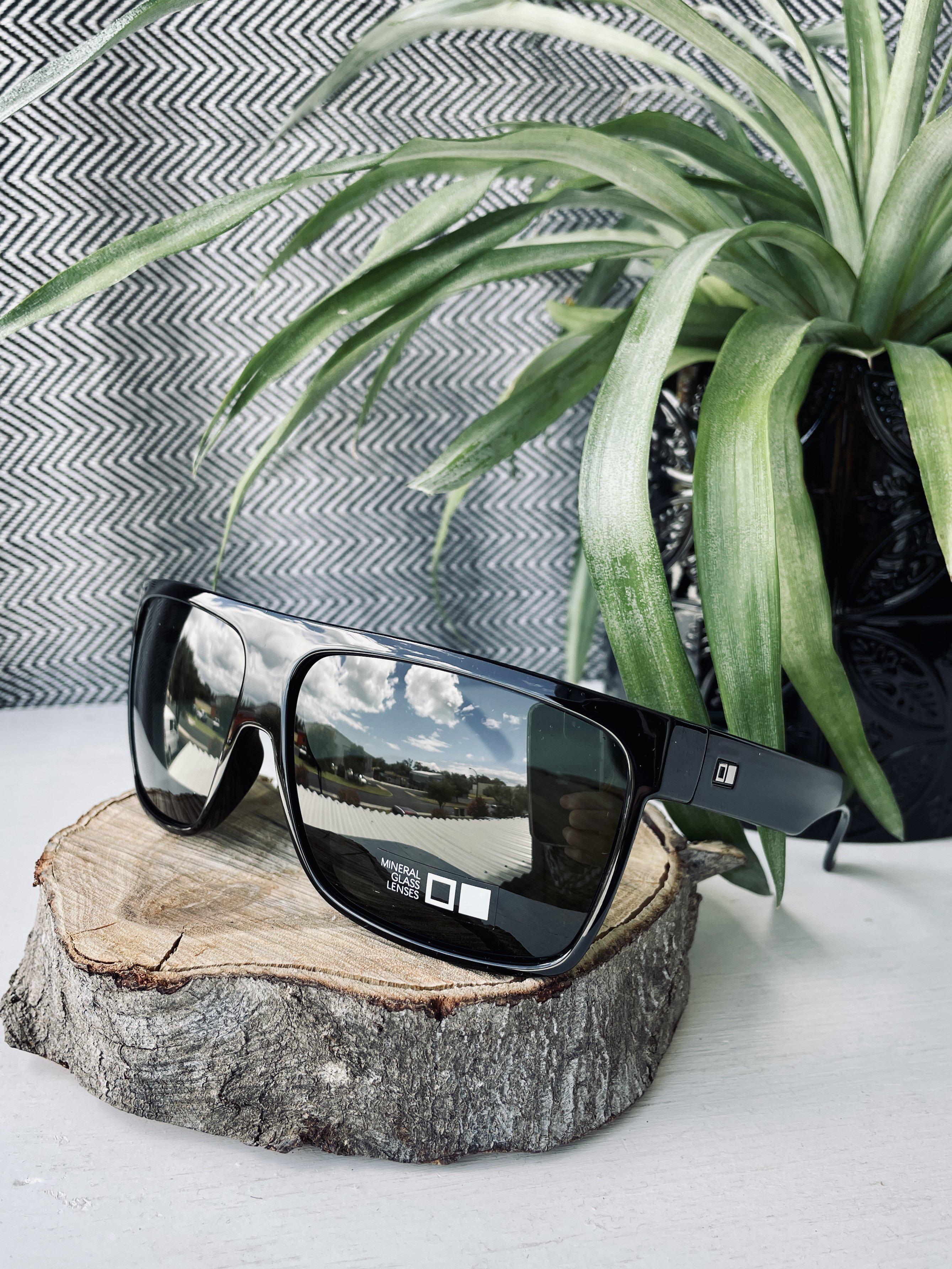 Otis Young Blood Black/Grey-UV400 non-polarised-9339740014307-83-1401-Otis Eyewear-Sunnieside