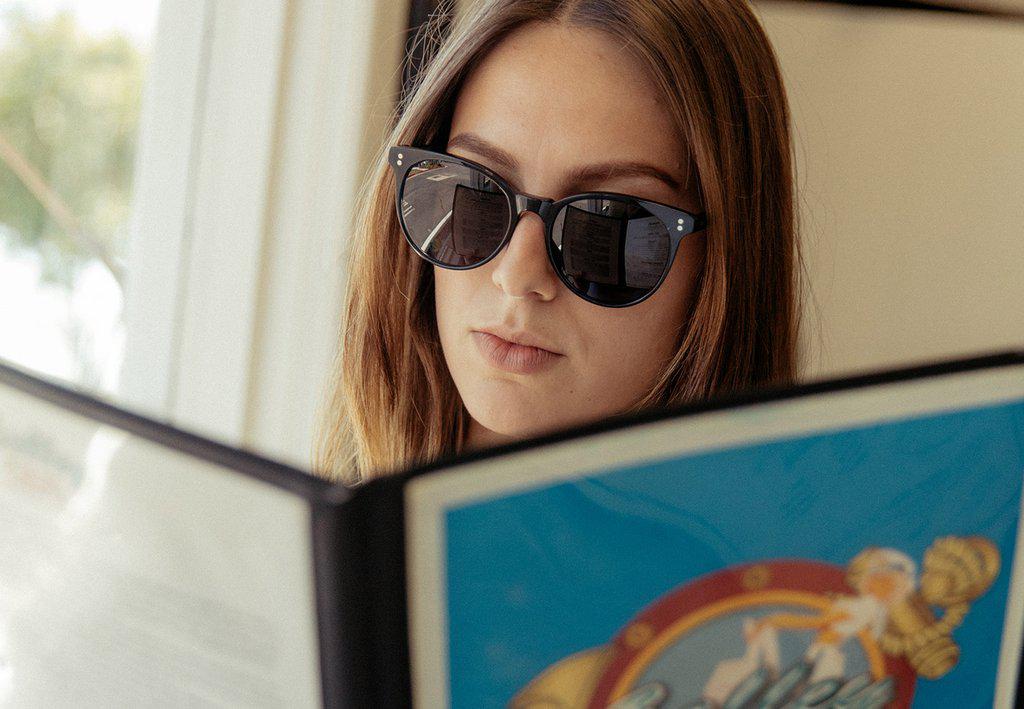 Raen Norie Crystal Black Dark Smoke-UV400 non-polarised-Raen Optics-Sunnieside